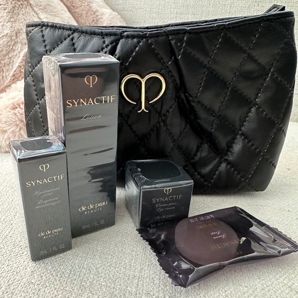 CPB synactif deluxe travel set - Picture 1 of 1